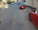 Глубокая яма-дыра.