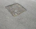 Кругом ямы. Тяжело проехать во дворе