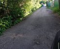 Разрушение дорожного полотна. Большие, глубокие ямы, после дождя возникают огромные лужи. Юрий Копцик-руководитель администрации г.Королёва письменно в 2017 году пообещал запланировать ремонт на 2018. Стабильность во всём. Две российских беды: дороги и ду..ки!
 Ждём очередную прямую линию с Путиным.
Может дождёмся соответствующей реакции местных чиновников.