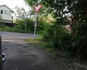 Разрушение дорожного полотна. Большие, глубокие ямы, после дождя возникают огромные лужи. Юрий Копцик-руководитель администрации г.Королёва письменно в 2017 году пообещал запланировать ремонт на 2018. Стабильность во всём. Две российских беды: дороги и ду..ки!
 Ждём очередную прямую линию с Путиным.
Может дождёмся соответствующей реакции местных чиновников.
