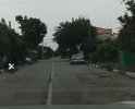 На протяжении всей улицы Ворошилова от номера 155 до номера 1 ямы и выбоины.
