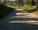 Этот участок дороги никогда не грейдеруется, отсыпка щебнем не делается. После дождя на переулке Майском огромные лужи. Зимой снег не чистят. Ночного фонарного освещения нет. Вобщем забытый всеми  медвежий угол (простите за эмоции).