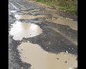 Обращались в администрацию города по благоустройству, дорогу никак не делают. В августе один раз прошёлся грейдер, но после дождя дорога исчезла. Мы требовали отсыпать дорогу вдоль Малахита. Город отказывается ремонтировать, даже не хотят пустить грейдер для разравнивания ЯМ.