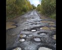 Обращались в администрацию города по благоустройству, дорогу никак не делают. В августе один раз прошёлся грейдер, но после дождя дорога исчезла. Мы требовали отсыпать дорогу вдоль Малахита. Город отказывается ремонтировать, даже не хотят пустить грейдер для разравнивания ЯМ.