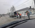 По всей  ул.Никольская убирают кирпичи из ям и укладывают асфальт при отрицательной температуре.Проводят "латочный" ремонт. Сегодня утром 18.02.2021 температура воздуха -9С,а вчера было -15С.