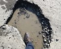 на улице рыбной в границах от дома номер 117 до 127 убитая дорога. ямы глубиной до 17см в радиусе некоторый более метра. дорога не просто убитая, она опасна для передвижения по ней....