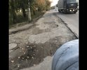 Данный участок тротуара, как после бомбешки, не ремонтировался более 30-ти лет, осенний-весенний период заливает водой с проезжай части, с коляской проехать-это ещё тот квест. Очень большой поток людей, а именно: студенты идущие в колледж, школьники идущие в школу №5, детский садик, Дзержинская поликлиника.
2 года подряд пишем заявления на имя главы города Соколова А. на ремонт и восстановление участка.
В 2020 году обещали подсыпать ямы, дабы после дождей не выходить людям на проезжую часть, увы не подсыпали.
В 2021 году администрация города сделала смету и дала письменное обещание на ремонт тротуара, который должен был уже быть закончен, но к сожалению ремонт даже и не начинался.