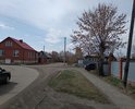 На перекрёстке с двух направление нет знаков приоритета. Нет знака глаой дороги, и знака уступи дорогу.