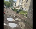 Во дворе дома по улице Коммунаров 55 убитая дорога!