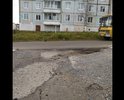 На выезде дома Пионерская 24 на ул. Комсомольская глубокая Яма