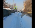 Не чистится тротуар по ул.Танкистов от ул.Бийской до ул.Колхидской, Заозёрная, складируется снег с дороги на тротуаре.