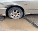 На улице Апатьева сильно разбита дорога ,очень много ямок ,глубоких ,не объехать их и не пройти ,и делать не хотят.Вьезд на улицу разбит так сильно ,что уже и не Объехать ,а что происходит по всей улице Апатьева просто ужас ,все полотно дорожное разбито в хлам ,ямочный ремонт не делают !