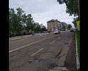 в ямах и выбоинах.