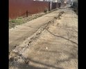 Продавлено дорожное полотно по улице Кирова от 63 дома до пересечения с улицей Чкалова. Дорога активно используется общественным транспортом.