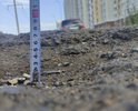 На данном участке дороги выбоины превышают 1,5 метра в длину и глубина более 15 см. А также не горит освещение. Администрация города на жалобы только отписывается, вечером ездить опасно и для водителей и для пешеходов, пешеходов не видно, особенно тех,кто выходит на прогулку с собакой, везде ямы, водители пытаются их объехать, выезжая на встречную полосу,что приводит к аварийным ситуациям. Движение является не безопасным.