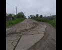 дорога эксплуатируется лесовозами и предприятиями десятилетия и ни разу не видела ремонта.