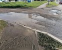 Ямы более 5см, дорога вся в волнах, не по ГОСТ, колодца проваленны.