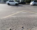 Ямы, большие трещины, дорога вся волнами, проваленны колодцы.